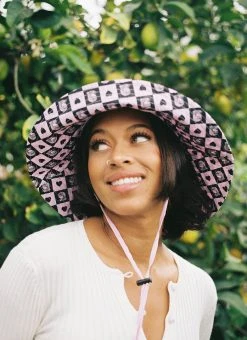 Valfré New Ajedrez Rosa Bucket Hat